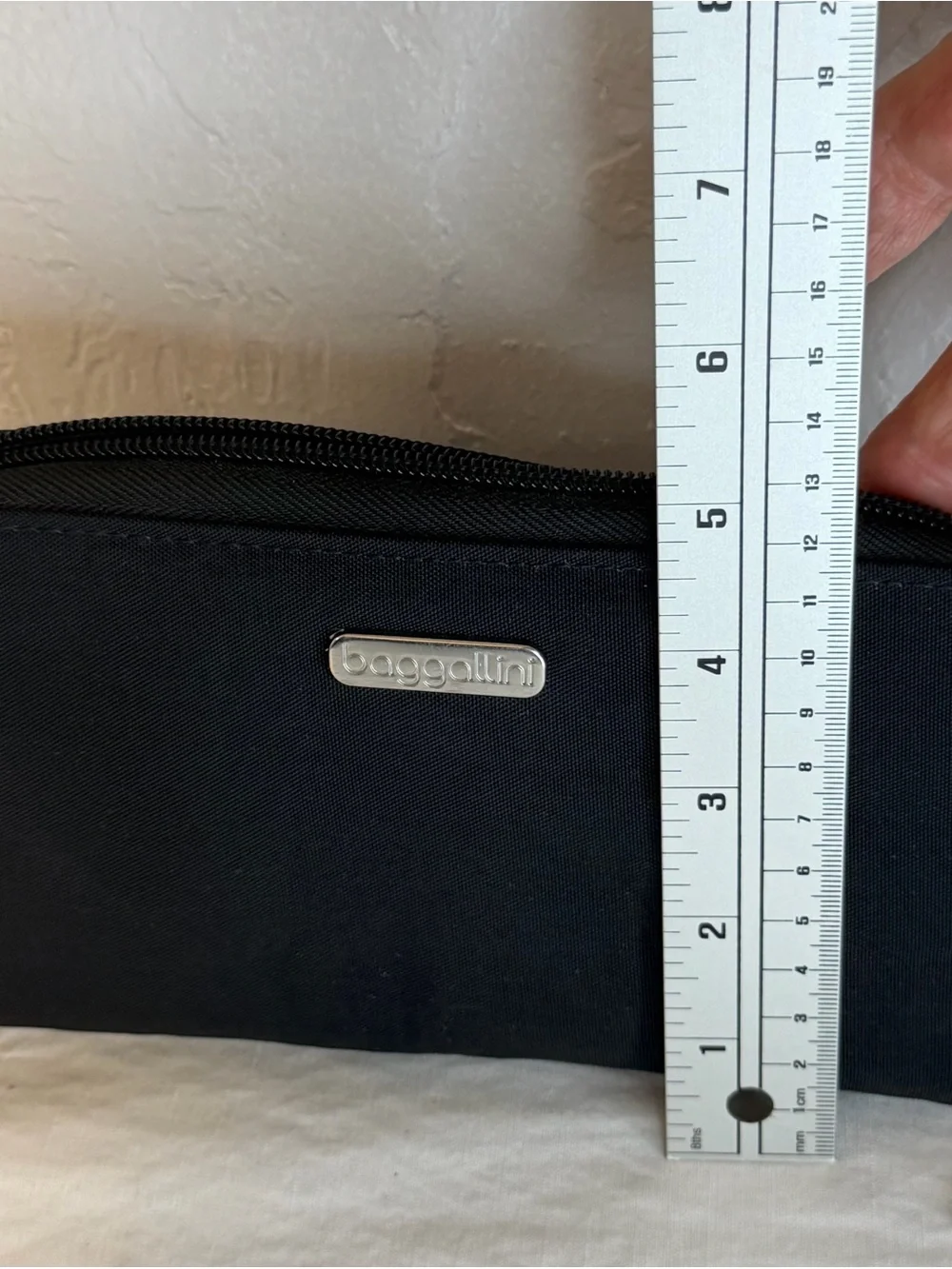 Baggallini Black Zip-Around Wristlet Wallet RFID